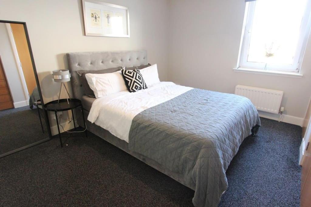 Spacious 2 Bed, 2 Bath Apartment -The Shore, Leith Edinburgh Luaran gambar