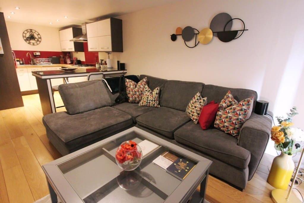 Spacious 2 Bed, 2 Bath Apartment -The Shore, Leith Edinburgh Luaran gambar